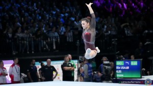 esposito manila ita ph simone ferraro sfa07751